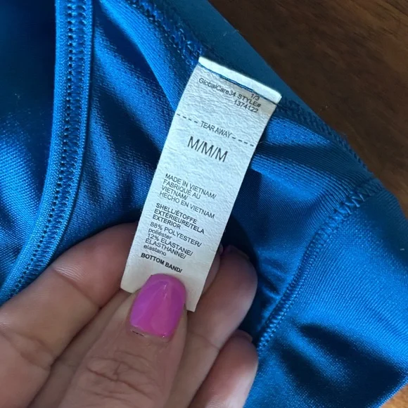 Under Armour Women's Deep Blue Zip-Front Sports Bra size medium - Picture 7 of 8